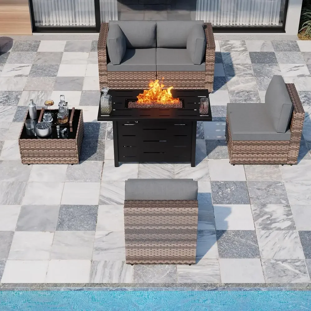 Outdoor Furniture With Fire Pit - Set di mobili da esterno composto