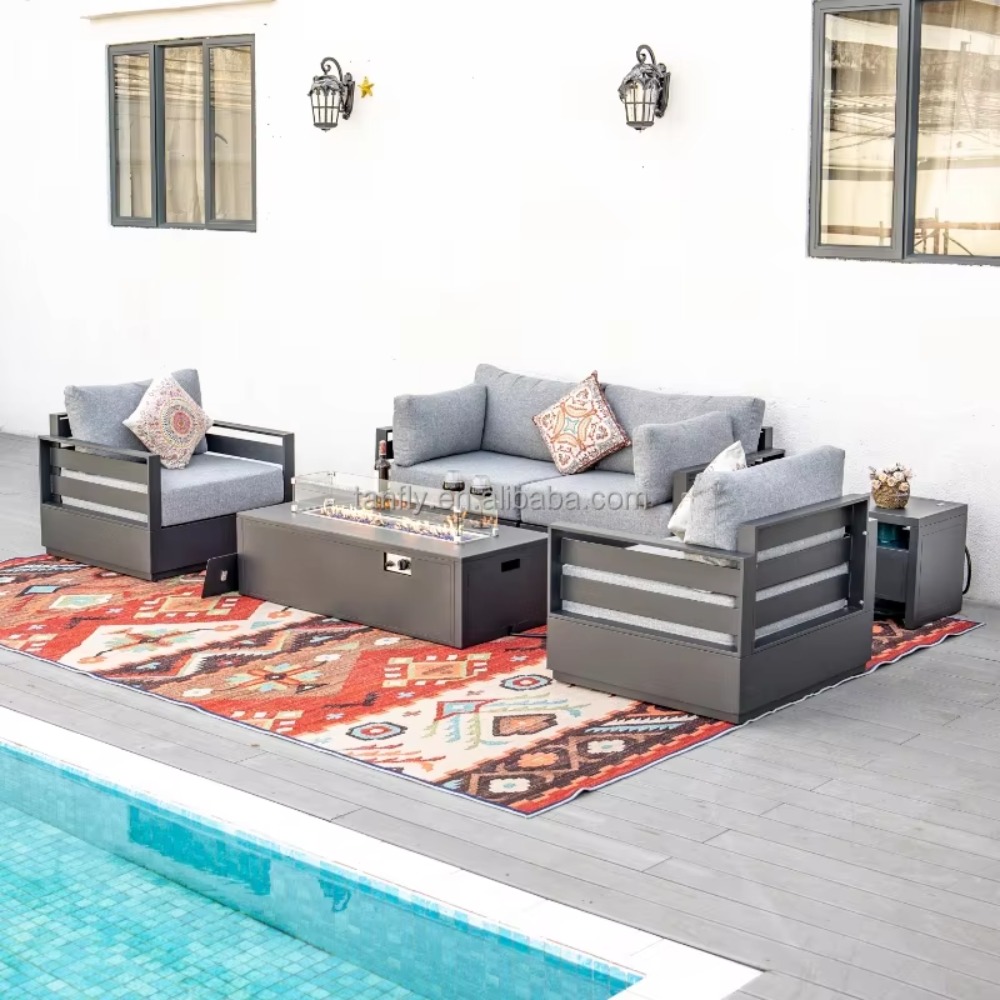 Outdoor Furniture With Fire Pit - Set di Mobili da Giardino per