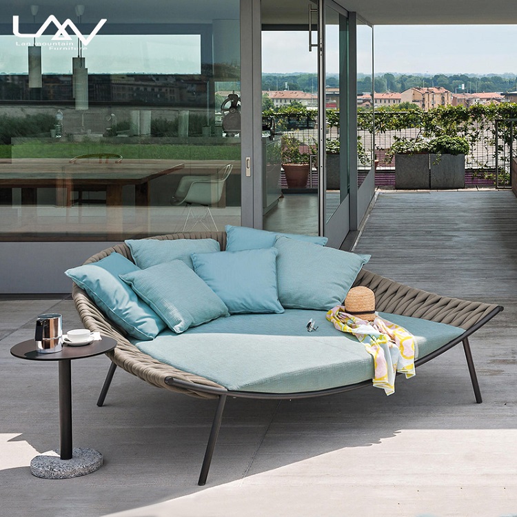 Lettino da Giardino Moderno in - Outdoor Daybed Sofa recensione e prezzo